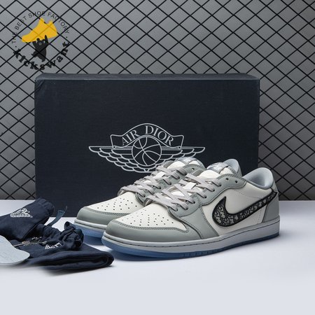 Jordan 1 Retro Low Dior Size 40-47.5